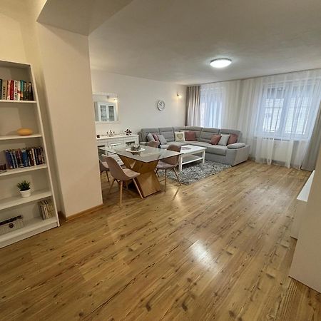 City Heart Luxury Apartment Nove Zamky Exterior foto