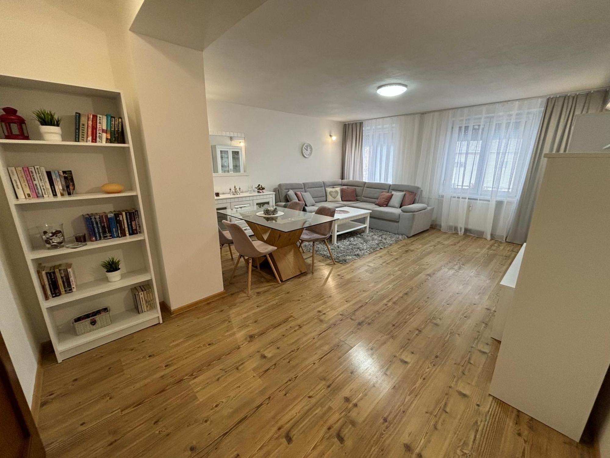 City Heart Luxury Apartment Nove Zamky Exterior foto