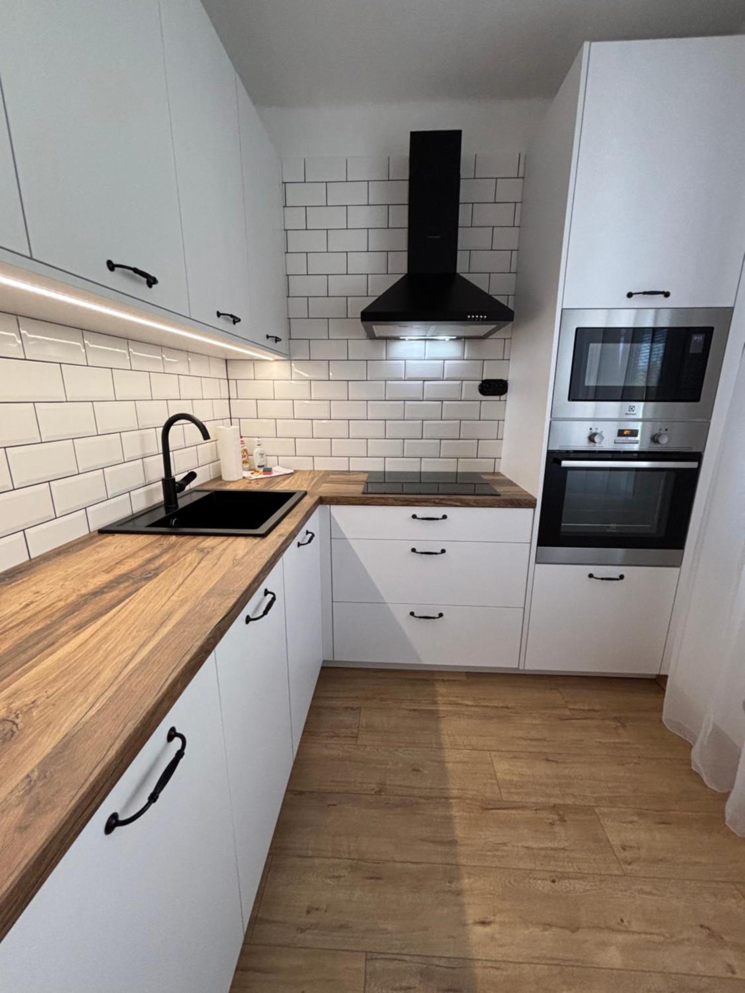 City Heart Luxury Apartment Nove Zamky Exterior foto